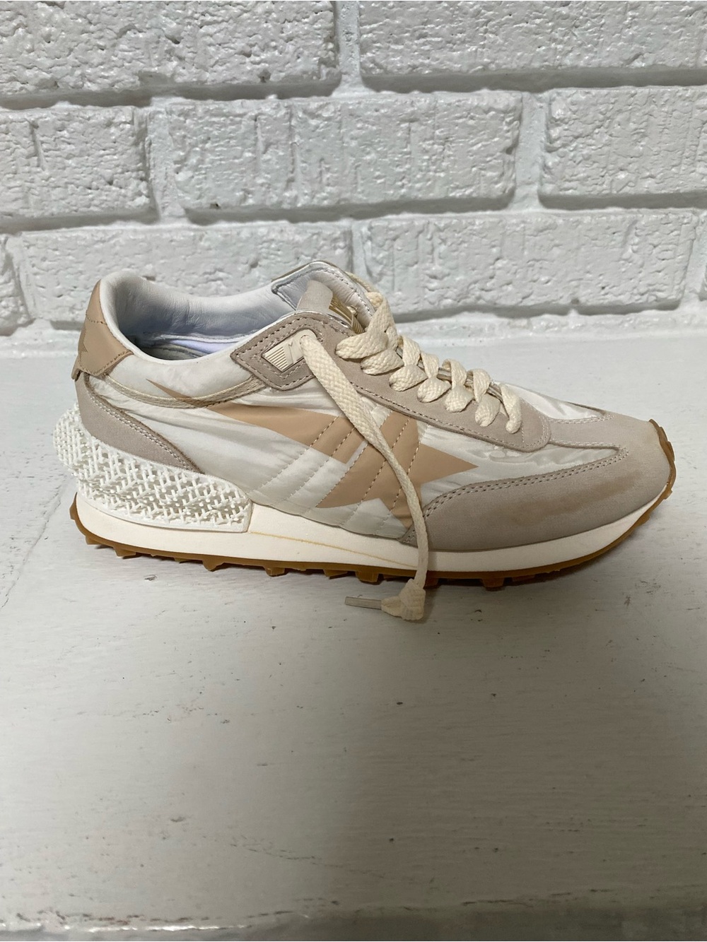 Golden Goose Women’s Marathon Sneaker in White Beige Nylon/Gray sz 36 New in Box